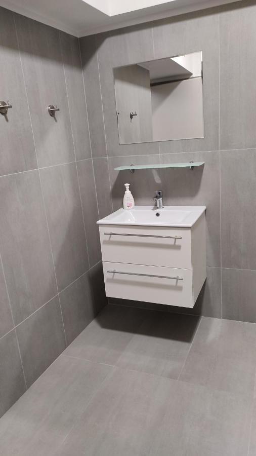 Belvarosi Apartman Pécs Exteriör bild