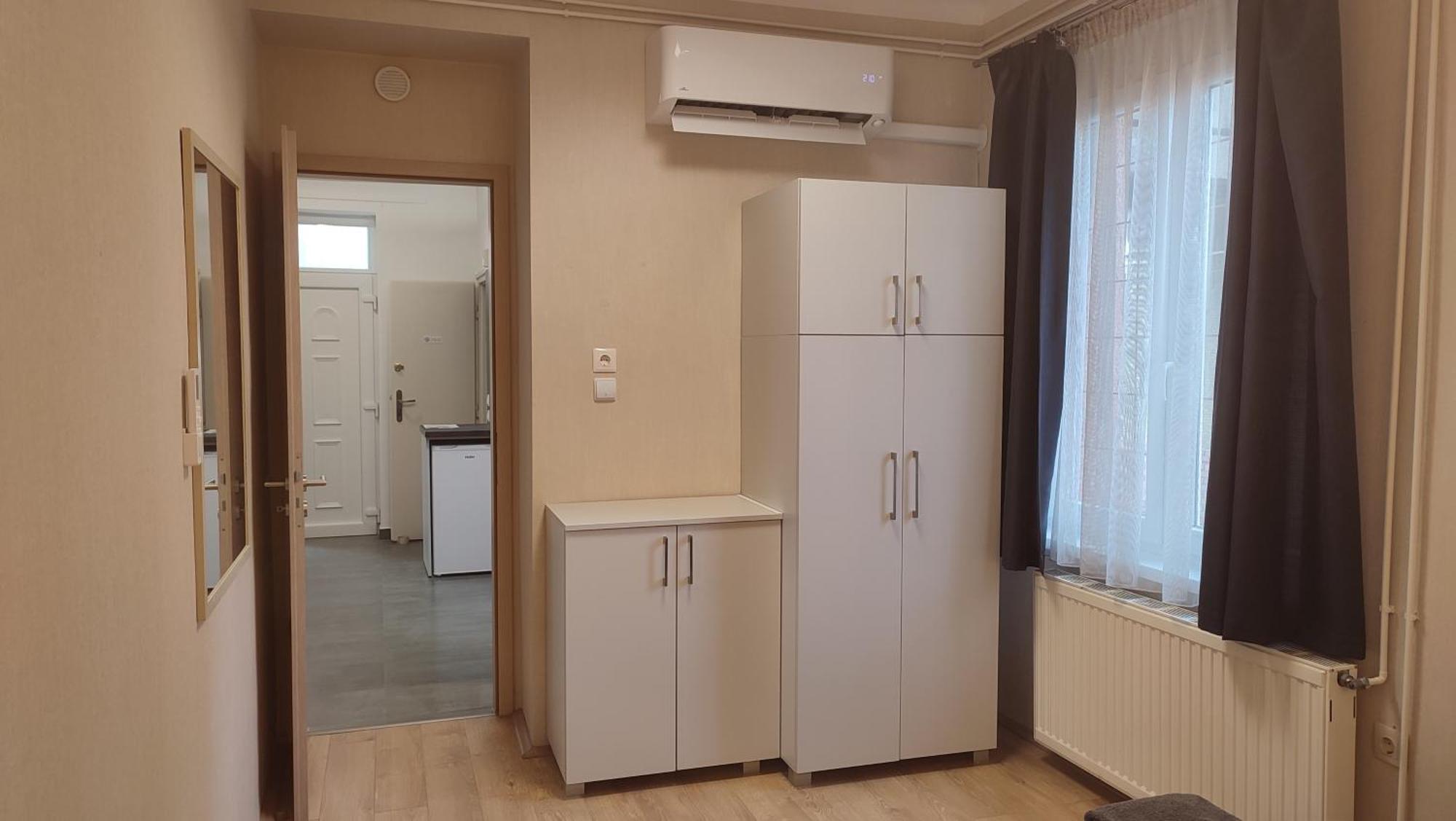 Belvarosi Apartman Pécs Exteriör bild