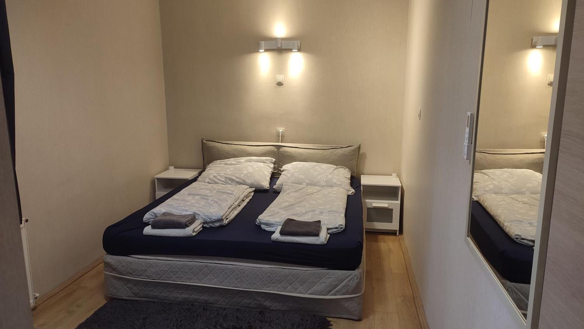 Belvarosi Apartman Pécs Exteriör bild